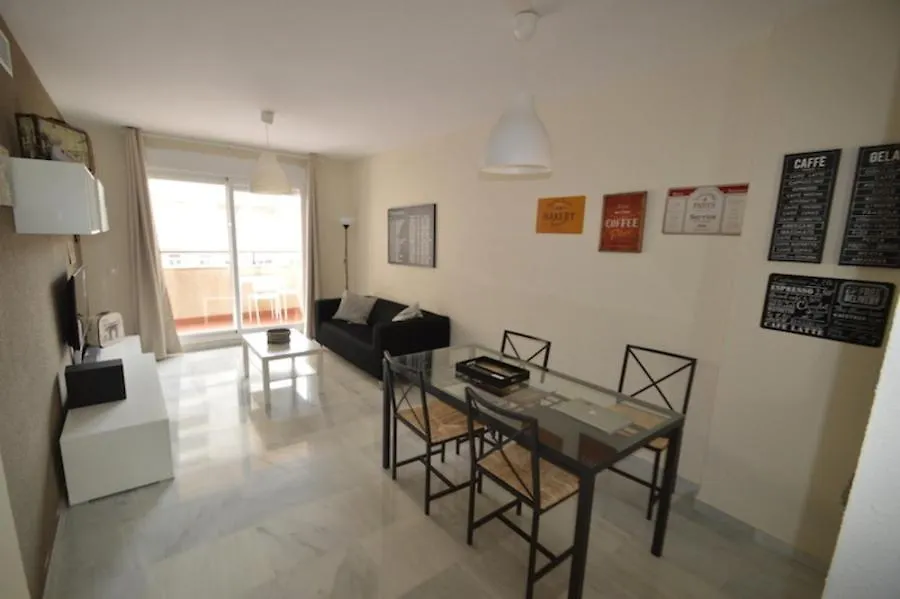 贝纳尔马德纳 Apt. El Coloso 3F酒店
